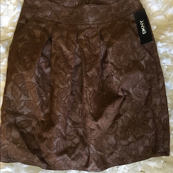 DKNY skirt - Picture 3 of 3